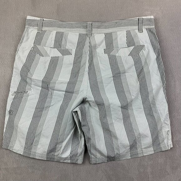 Lululemon Mens Shorts 38 White Plaid Chino Nylon Spandex Stretch 9" Inseam Golf - Picture 6 of 7